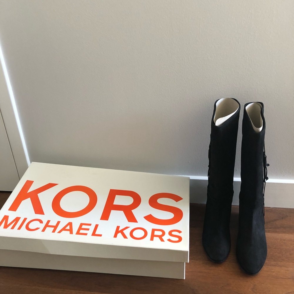 NEW - Michael Kors Loony Suede Flat Boot Black -7